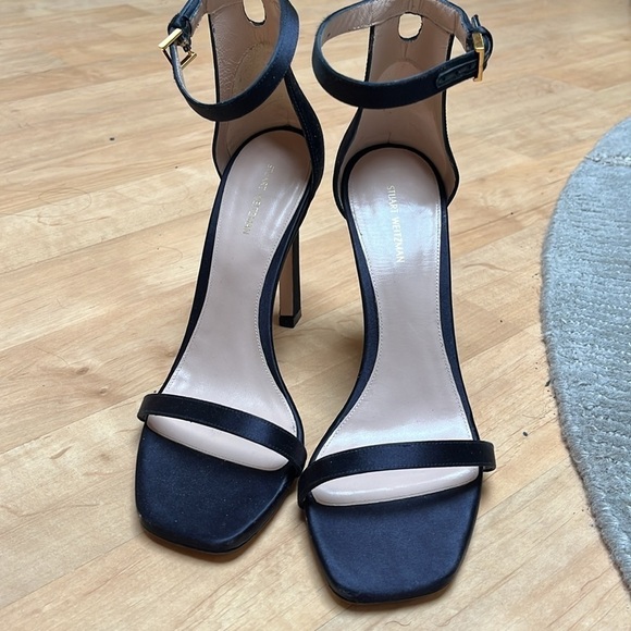 Stuart Weitzman Nudistsong Black Strap Sandal size 10M AUTHENTICATED - Picture 10 of 11